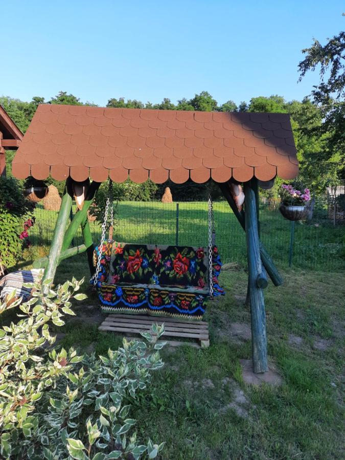Casa Bunicilor Villa Ciprian Porumbescu Kültér fotó