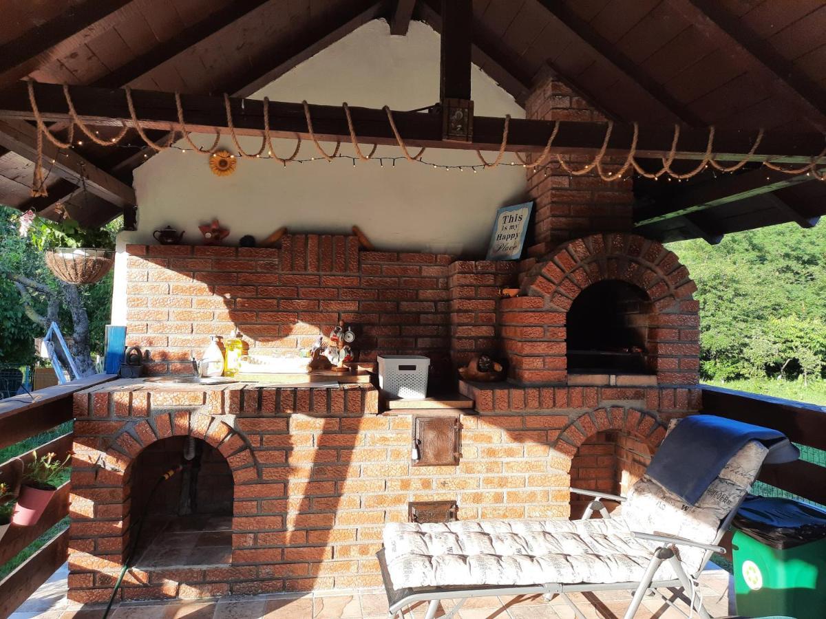 Casa Bunicilor Villa Ciprian Porumbescu Kültér fotó