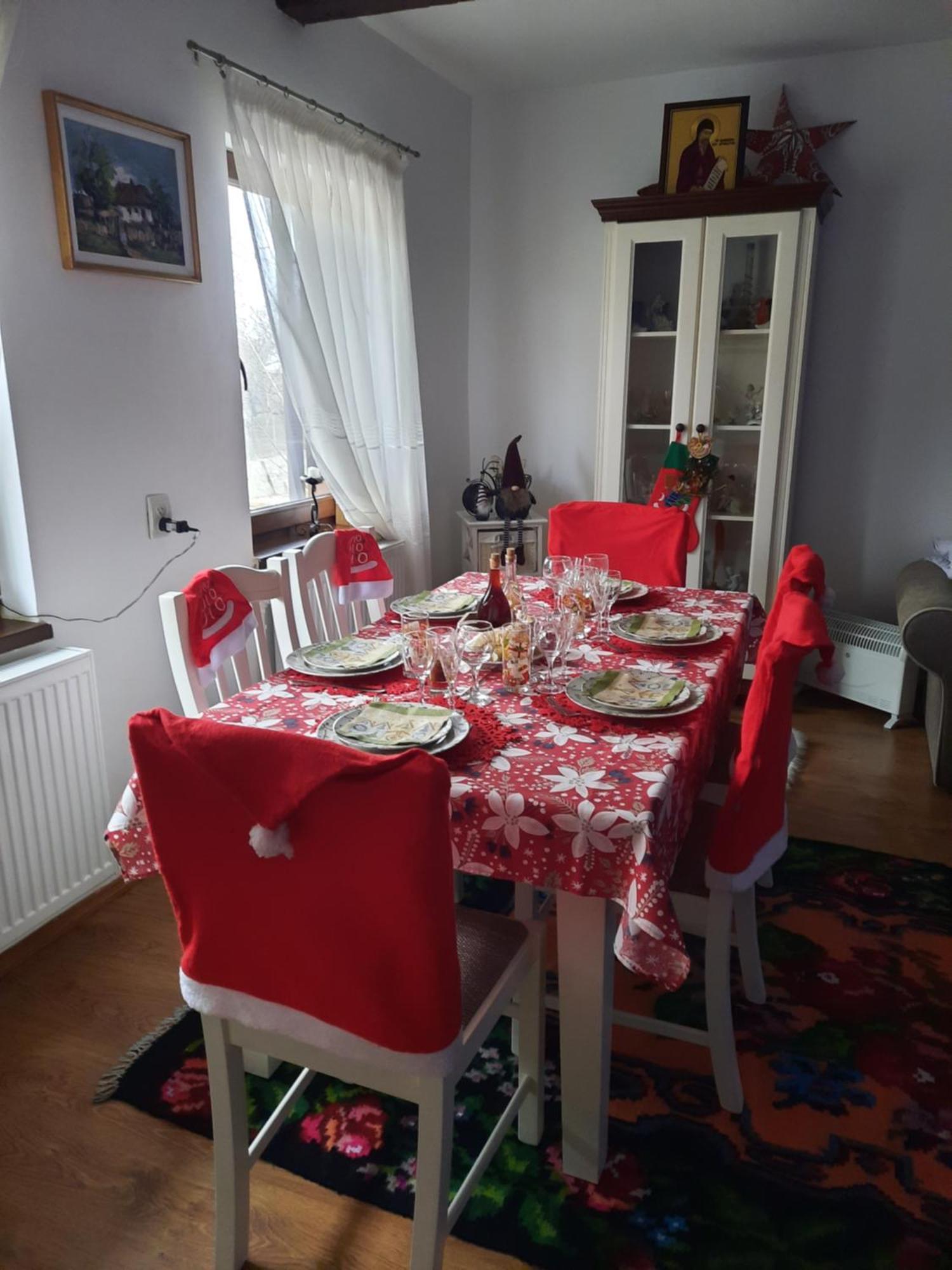 Casa Bunicilor Villa Ciprian Porumbescu Kültér fotó